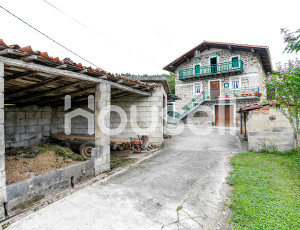 House-Villa For sell in Arantzazu in Bizkaia 