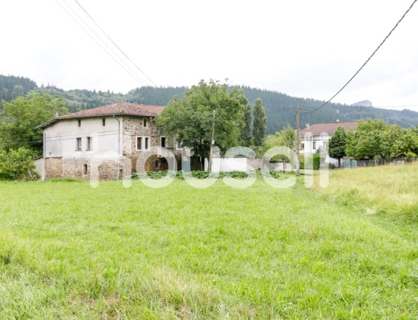 House-Villa For sell in Arantzazu in Bizkaia 