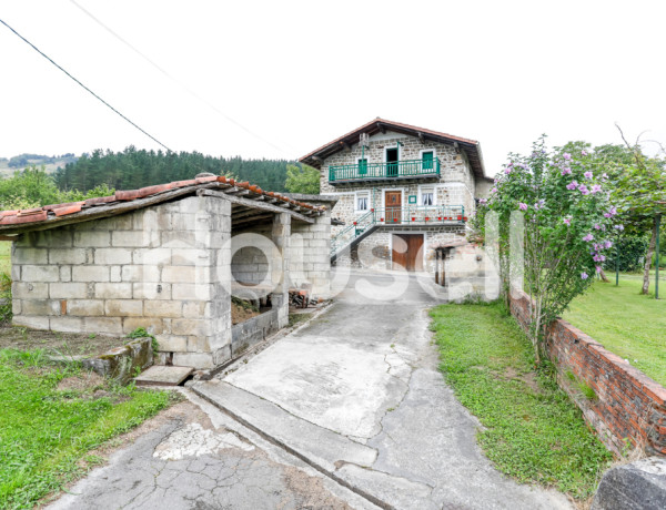 House-Villa For sell in Arantzazu in Bizkaia 