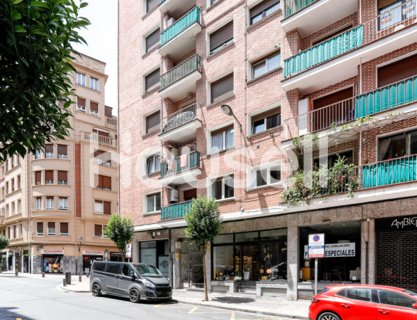 Piso en venta de 130 m² Calle Iparraguirre, 48010 Bilbao (Bizkaia)