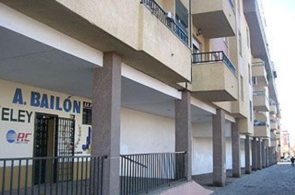 Local en venta en calle Emilia Pardo Bazán