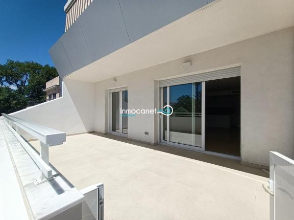 Piso en venta en avenida Playa de Oliva s/n