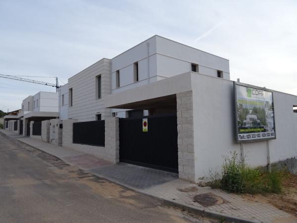 Chalet pareado en venta en calle Jabalí, 13