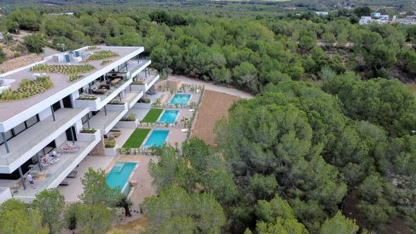 Apartamentos y Villas en Las Colinas Golf Resort