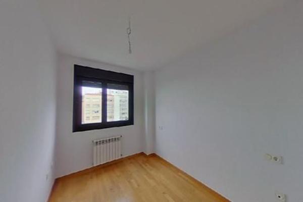 Estudio en venta en calle Luz Casanova