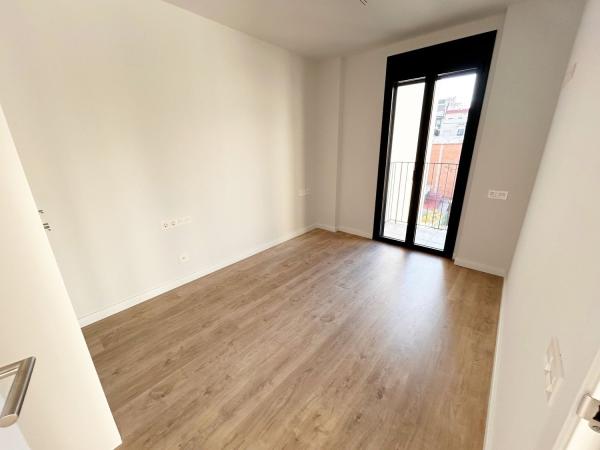 Piso en venta en calle Granollers, 9