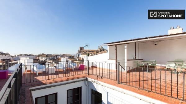 Luminoso apartamento en alquiler en el centro de la ciudad, Granada