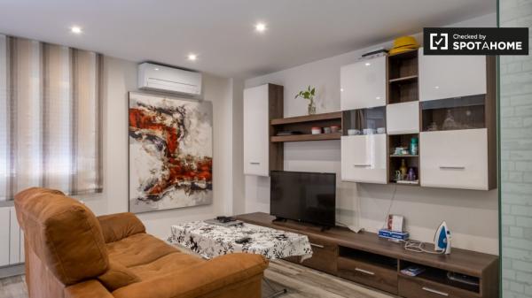 Alquiler de habitaciones en apartamento de 3 dormitorios en Alcobendas, Madrid