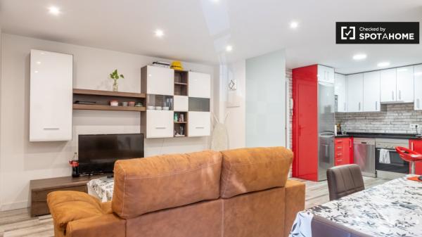 Alquiler de habitaciones en apartamento de 3 dormitorios en Alcobendas, Madrid