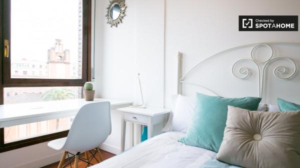 Stylish studio apartment for rent in Basurto, Bilbao