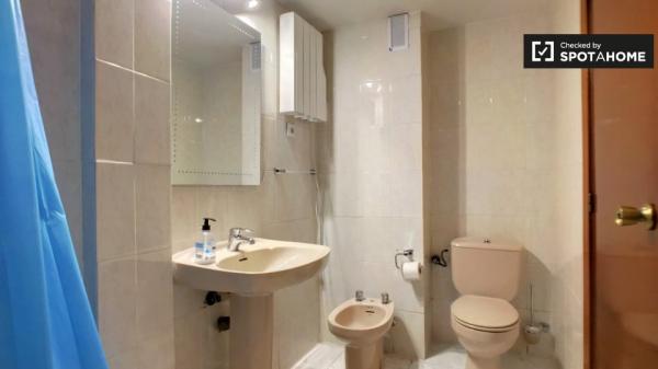 Apartamento de 4 quartos para alugar em Alcalá de Henares, Madrid