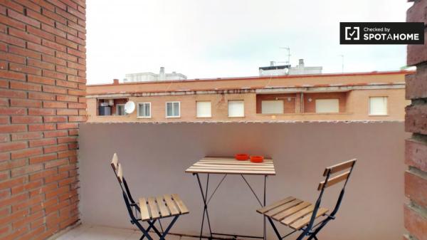 Apartamento de 4 dormitorios en alquiler en Alcalá de Henares, Madrid.