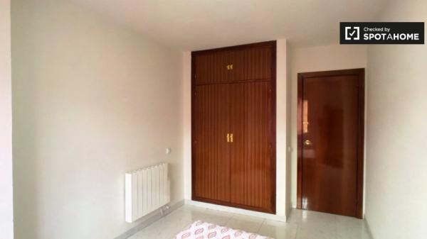 Appartement de 4 chambres à louer à Alcalá de Henares, Madrid