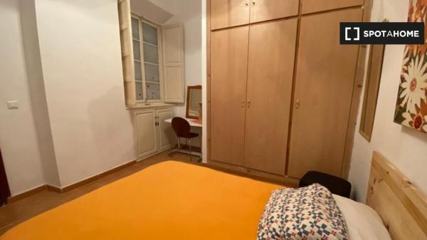 Zimmer in 3-Zimmer-Wohnung in Malaga