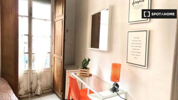 Quarto em apartamento de 4 quartos em Málaga