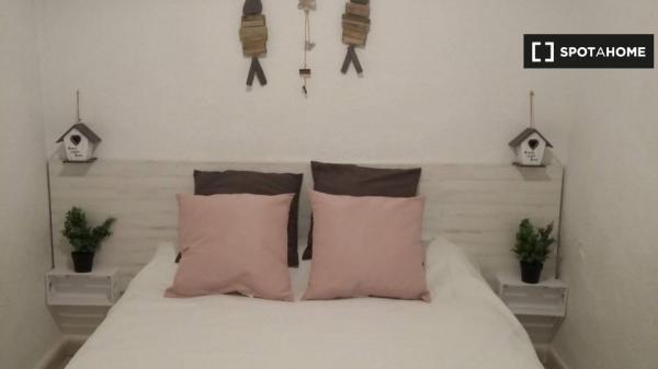 Quarto em apartamento de 4 quartos em Málaga