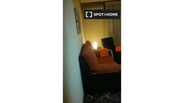 Whole 2 bedrooms apartment in Jaén