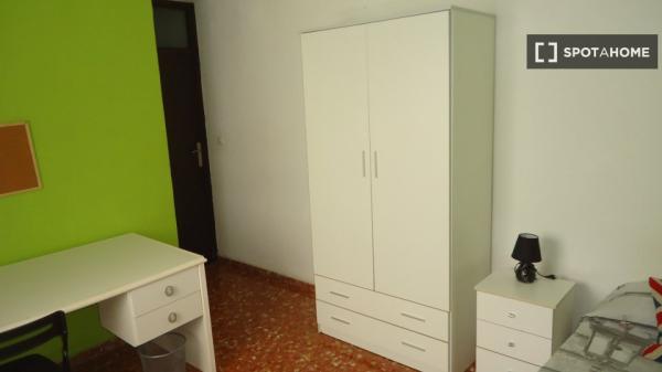 Quarto em apartamento compartilhado em Córdoba