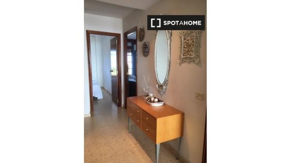 Apartamento de 3 dormitorios en alquiler en Alboraya, Valenica