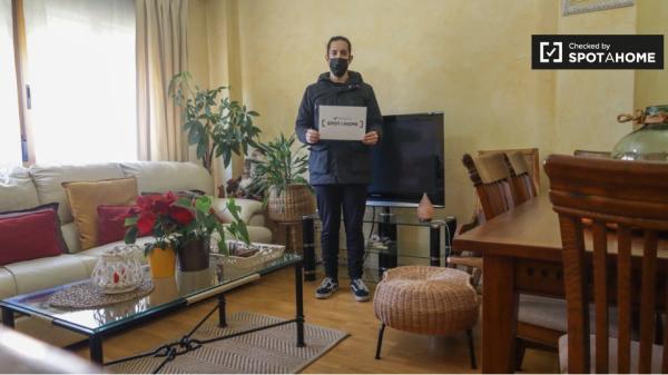 Se alquila habitación en piso de 3 dormitorios en Alcobendas, Madrid