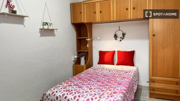 Habitación en piso compartido en Granada