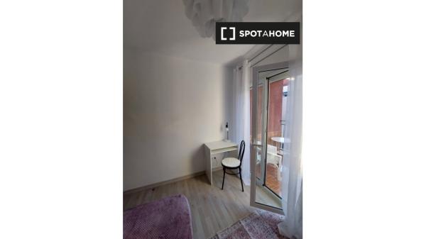 Apartamento entero de 3 habitaciones en Barcelona.