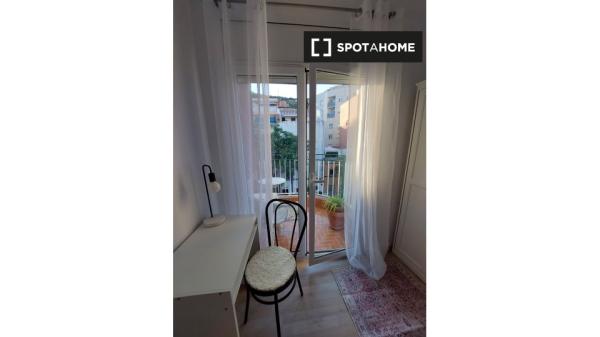 Apartamento entero de 3 habitaciones en Barcelona.