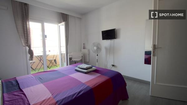 Quarto em apartamento compartilhado em Palma