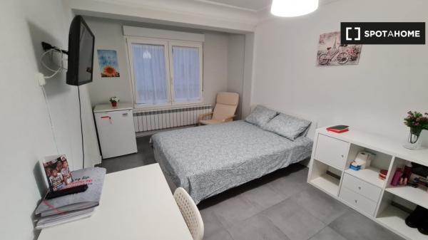 Habitación en piso compartido en Zaragoza