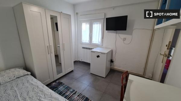 Habitación en piso compartido en Zaragoza