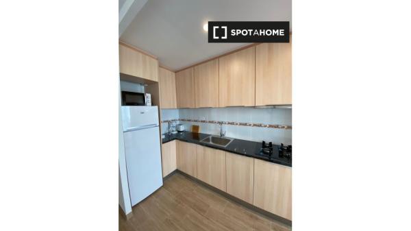 Apartamento de 3 dormitorios en alquiler en Sabadell, Barcelona.