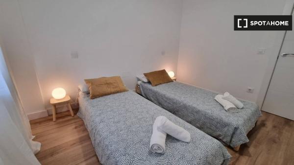 Apartamento de 2 dormitorios en alquiler en Santander, Santander