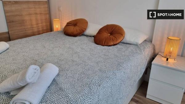 Apartamento de 2 dormitorios en alquiler en Santander, Santander