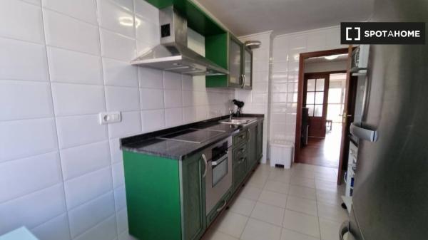 Apartamento de 2 dormitorios en alquiler en Santander, Santander