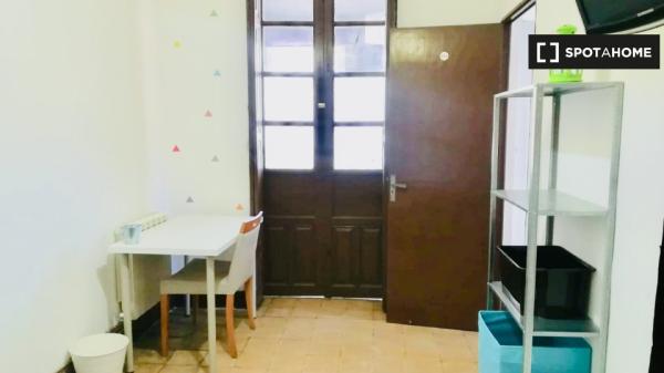 Quarto em apartamento partilhado em Vigo