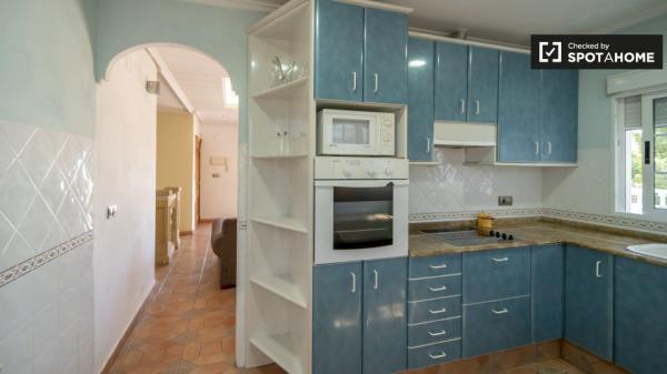 Vivienda de 3 dormitorios en alquiler en Gilet, Valencia