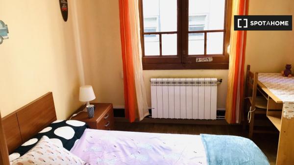 Quarto em apartamento partilhado em Vigo