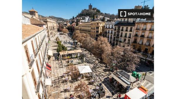 Piso de 2 dormitorios en alquiler en Granada