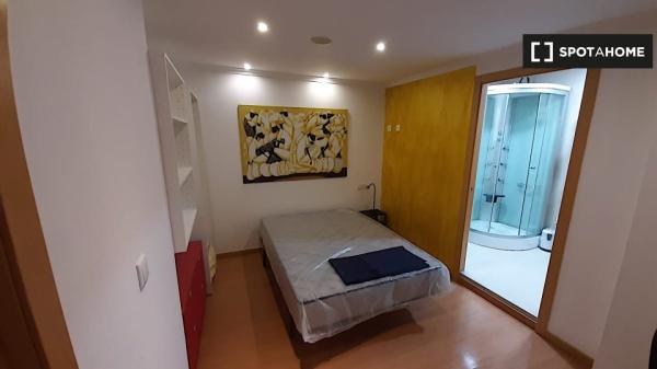 Quarto em apartamento compartilhado em Oviedo