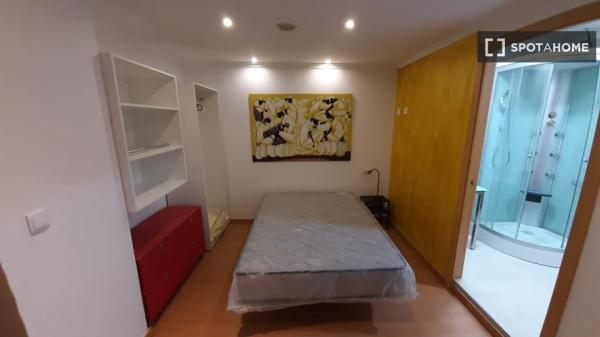 Quarto em apartamento compartilhado em Oviedo