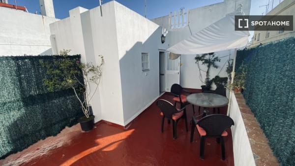 Apartamento entero de 1 dormitorio en Cádiz