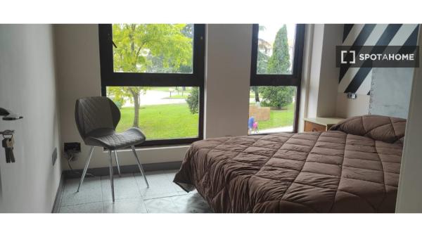 Apartamento de 2 quartos para alugar em Oviedo