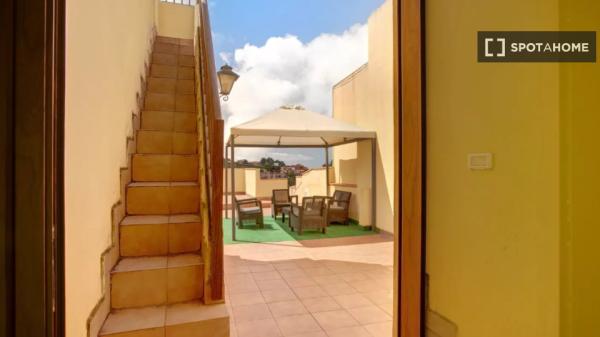 Whole 7 bedrooms apartment in Tacoronte