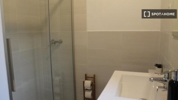 Apartamento de 2 quartos para alugar em Euskadi