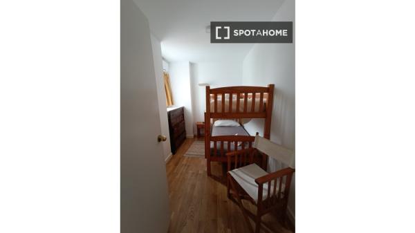 Piso en alquiler de 3 habitaciones en Pedregalejo, Málaga