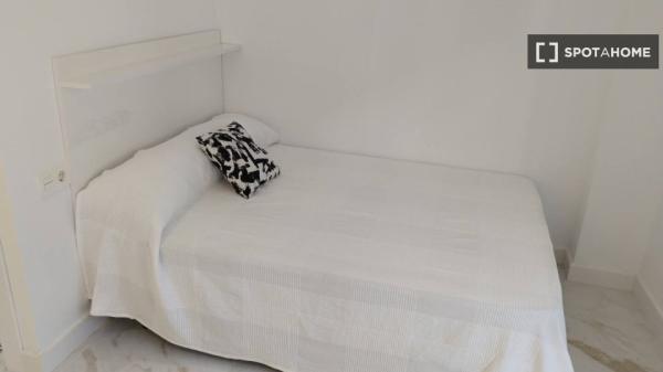 Studio apartment for rent in Granada