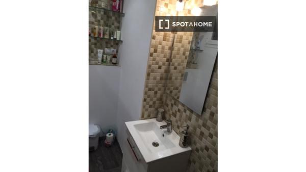 Quarto em apartamento compartilhado em Palma