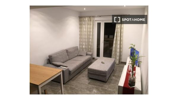 Quarto em apartamento compartilhado em Palma