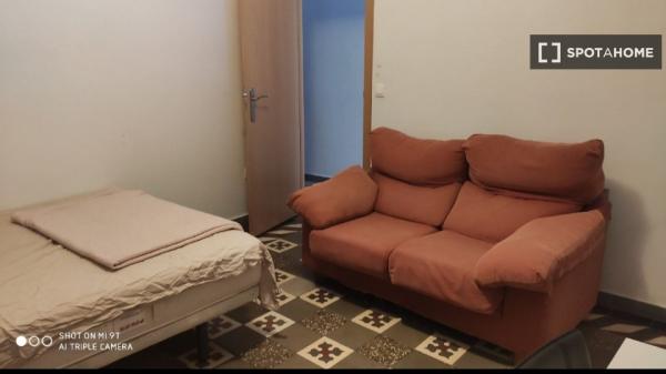 Habitación en piso compartido en Granada