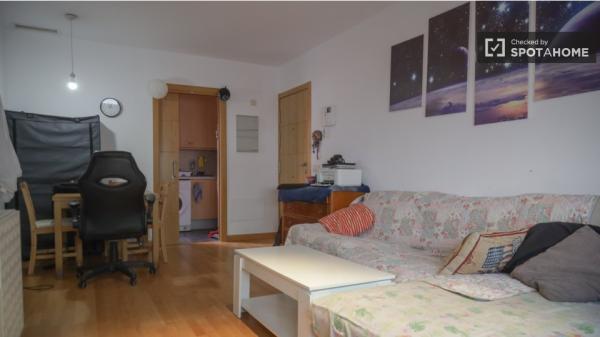 Alquiler de habitaciones en piso de 3 dormitorios en Comillas